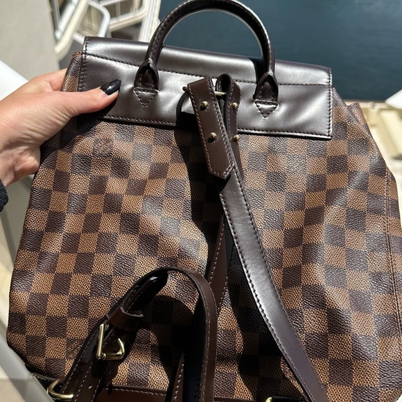 Louis Vuitton gently used Soho backpack. Material: Damier Ebene - Picture 6 of 8